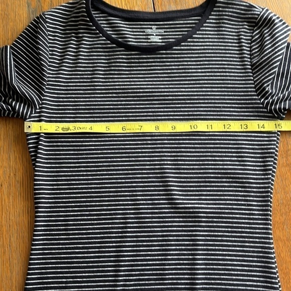 Worthington short sleeve black white stripe shirt size medium fitted crewneck - Picture 6 of 11